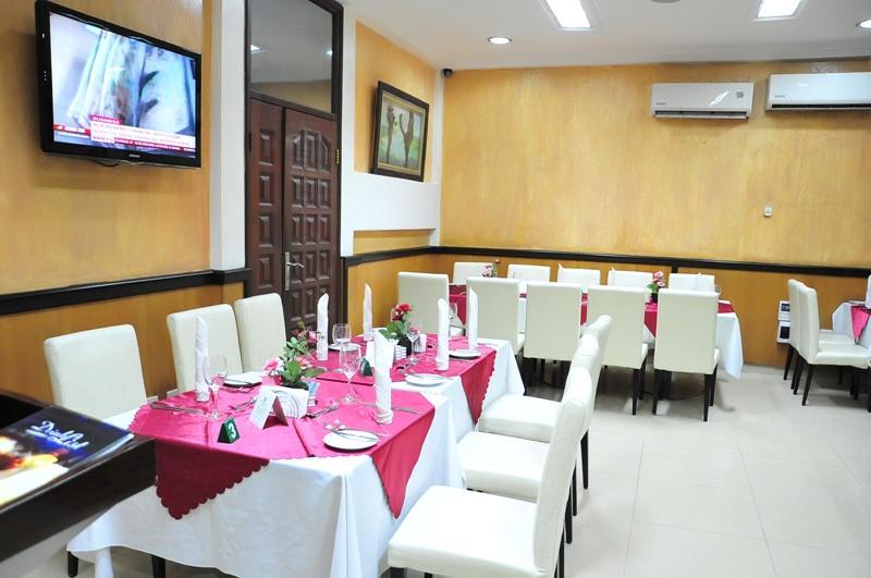 אקרה Airport West Hotel מראה חיצוני תמונה